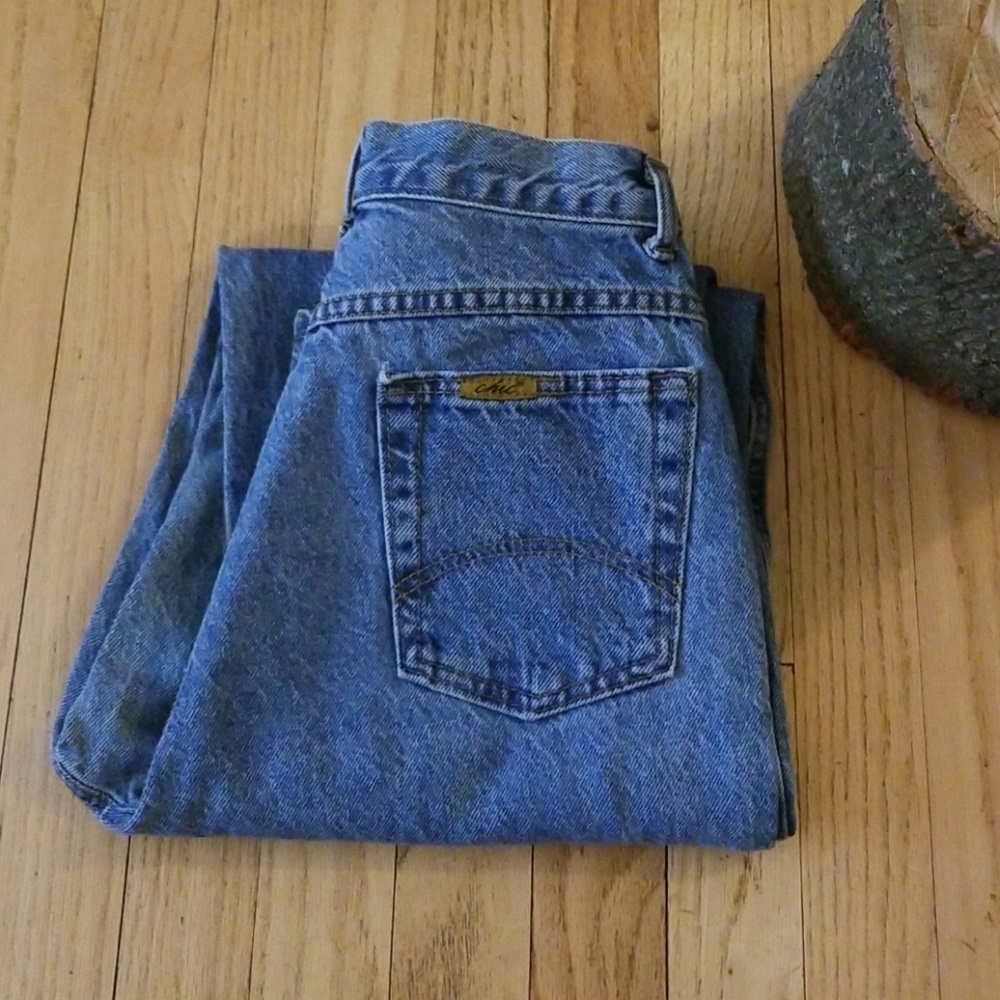 VINTAGE 90s CHIC SKINNY WAIST BIG BOOTY